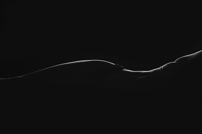 Bodyscape reclining side profile